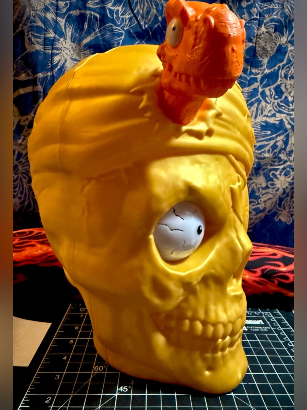 Giant Skull Light Up Talking Giant Skull Halloween Blow Mold Spooky Pirate - Picture 2 of 12
